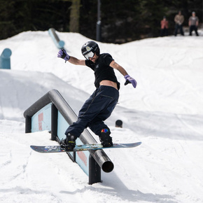 GNU - Finest C2X Asym snowboard