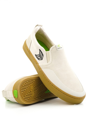 Boty Cariuma - Slip On Skate Pro Vintage White Suede and Canvas Black Logo