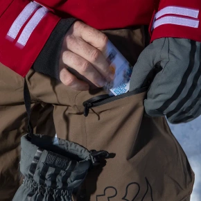 Snowboardová bunda ThirtyTwo - TM (černá)