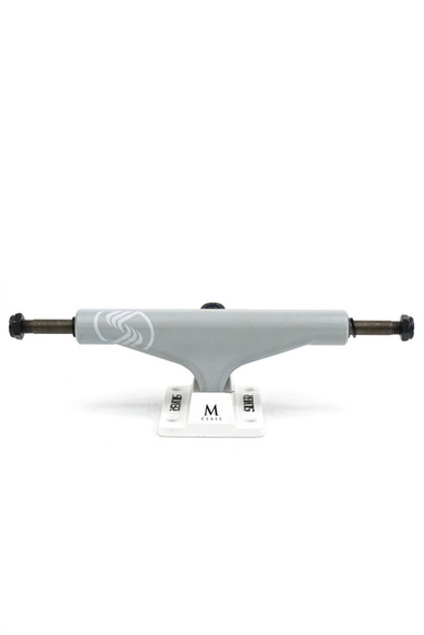 Nákladní automobily Stříbrná - M-Class Hollow (šedobílá)