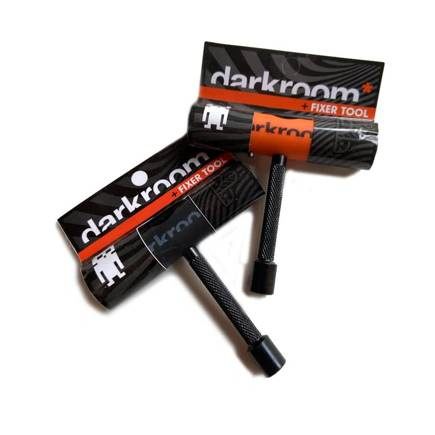 Klíč na skateboard Darkroom - Fixer (oranžový)