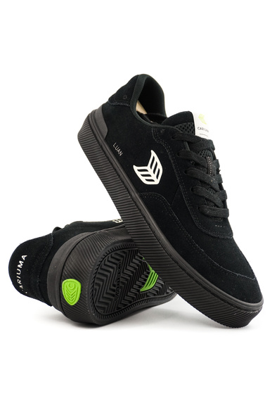 Boty Cariuma - Luan Pro All Black Suede Ivory Logo Sneaker